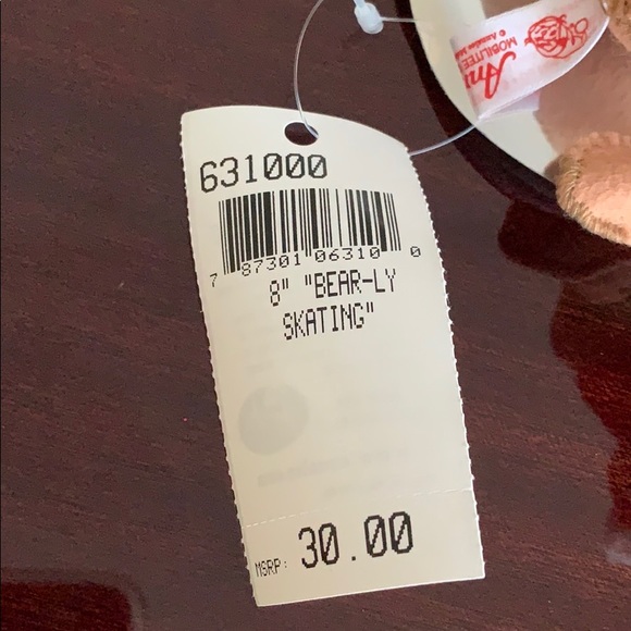 Annalee 8” Bear-ly Skating Figurine - Picture 6 of 7